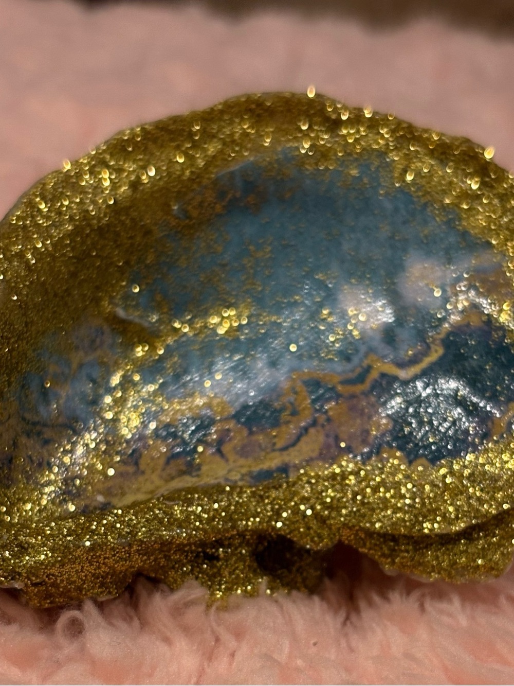 Decorative oyster shell trinket dish